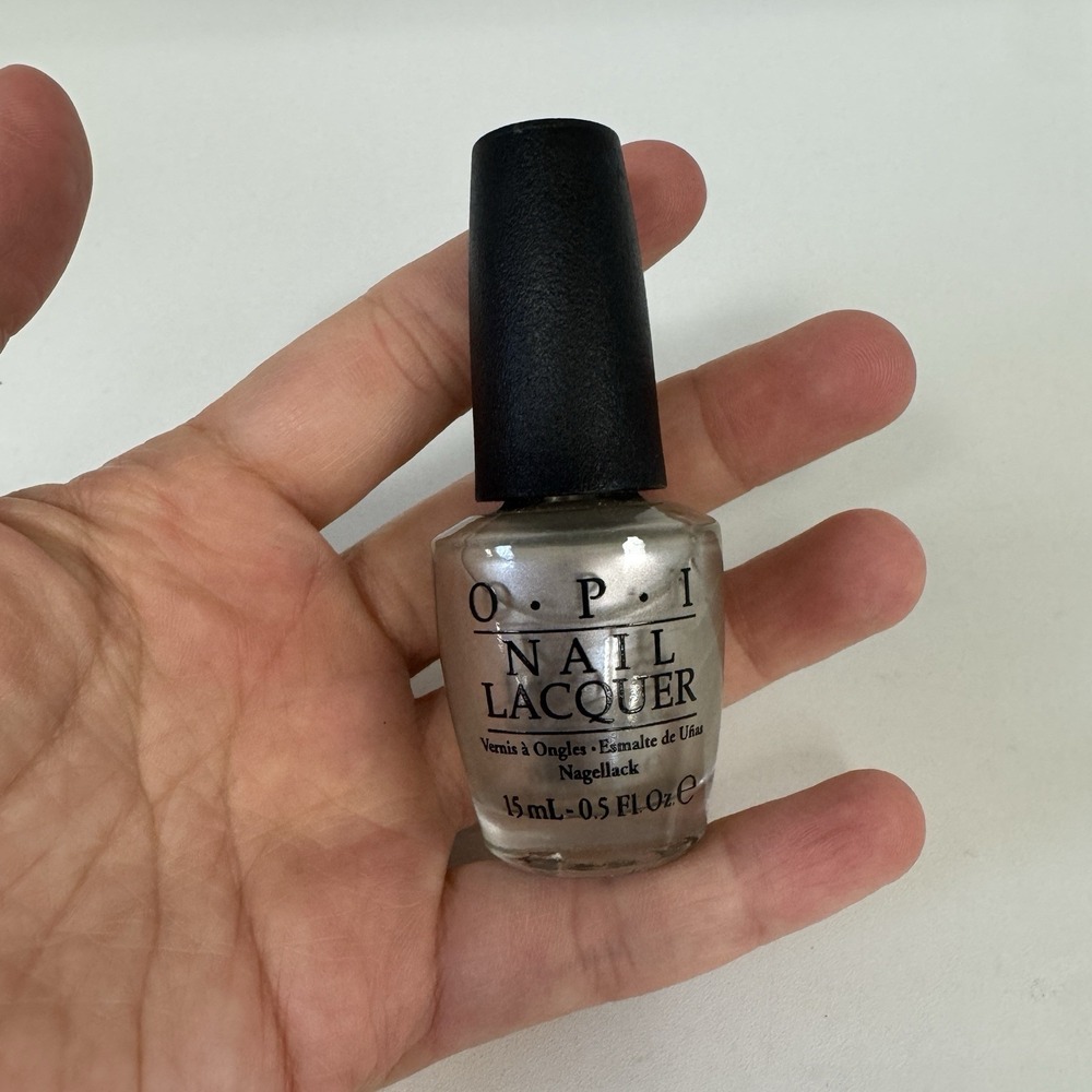 OPI Lacquer - This Silver's Mine! - 0.5oz / 15ml NL T67